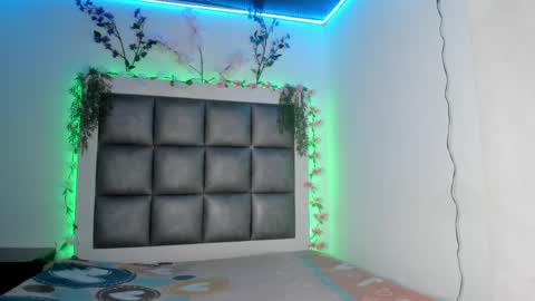 ambar_js online show from May 20, 2:23 pm