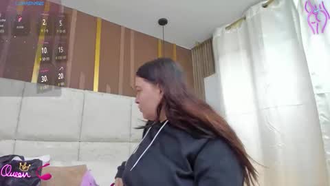 AmbarGills online show from April 5, 2:25 pm