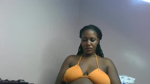amber_cutie2 online show from April 9, 12:21 am