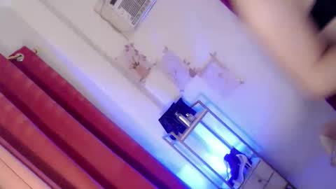 Amber online show from April 7, 11:10 am