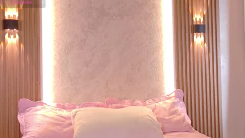 Amber online show from February 21, 1:12 pm