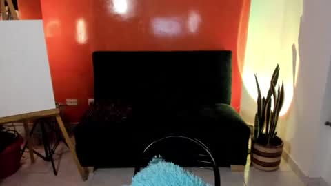 Vivi  online show from June 16, 4:26 am