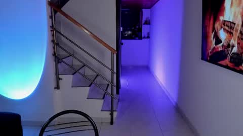 Vivi  online show from July 2, 4:07 am