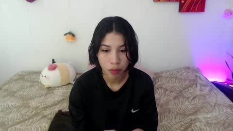 Amber Jeong online show from December 1, 9:37 pm