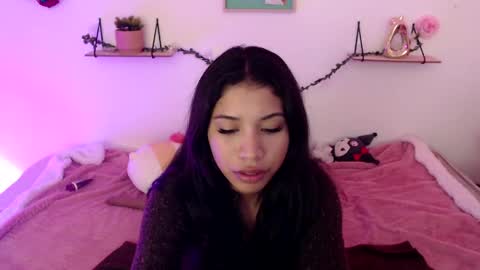 Amber Jeong online show from December 24, 9:00 pm