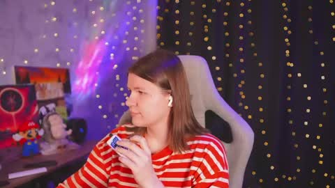 my name is Sonya but you can call me your favorite girl 3 online show from May 23, 9:13 am