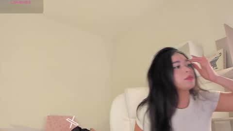 Snapshot of ambermiller04 chatting on December 16, 2:33 pm Amber online show from December 16, 2:33 pm