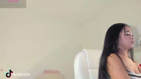 Snapshot of ambermiller04 chatting on December 22, 12:24 pm Amber online show from December 22, 12:24 pm