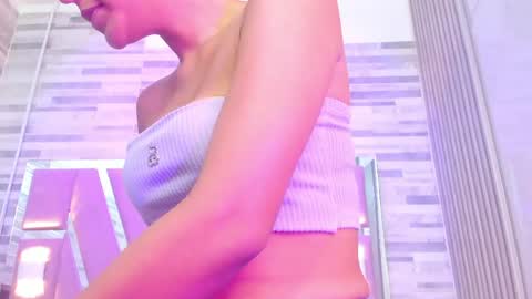 Amber online show from May 2, 7:19 pm