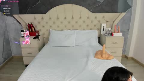 Amber Grey online show from September 29, 6:35 pm