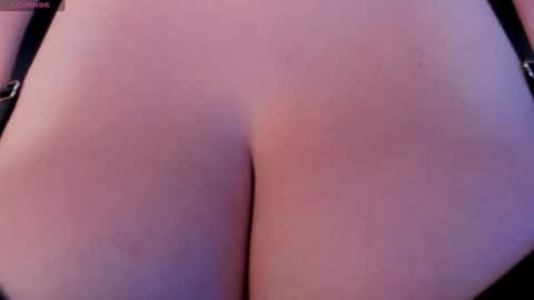 Snapshot of amberthomsonn chatting on June 23, 4:54 am Amber online show from June 23, 4:54 am