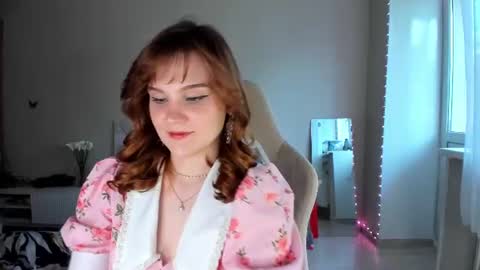 Amelia online show from July 1, 2:02 am