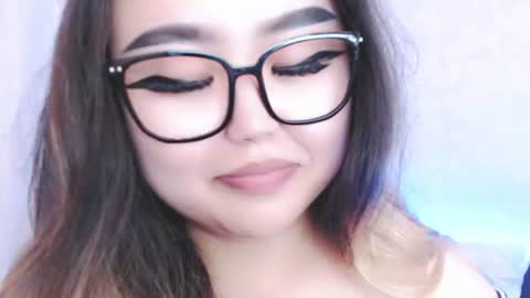 Amelia online show from August 1, 6:40 pm