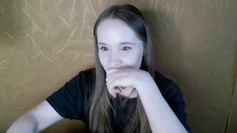 Amelia  online show from May 8, 4:45 pm
