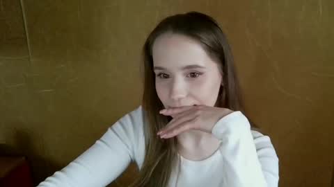 Snapshot of ameliaa333 chatting on May 11, 2:45 pm Amelia online show from May 11, 2:45 pm