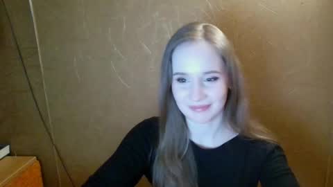 Snapshot of ameliaa333 chatting on May 13, 7:11 pm Amelia online show from May 13, 7:11 pm