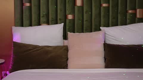 Amelia online show from January 6, 7:20 am