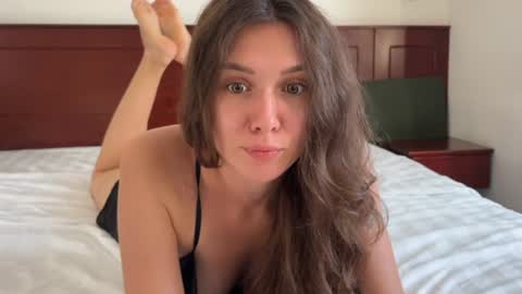 Ameli online show from June 19, 11:19 pm