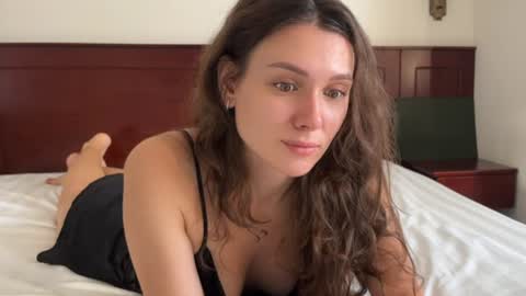 Ameli online show from June 24, 11:15 pm