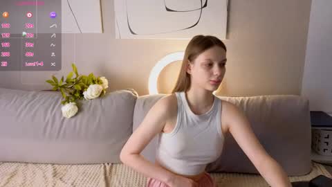 5th day here my name Jennie online show from April 23, 8:11 pm