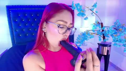 Amelie online show from April 24, 11:12 am