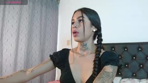 Snapshot of ameliejoness_ chatting on July 1, 9:25 pm Ameliejoness online show from July 1, 9:25 pm