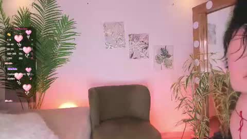 Snapshot of ameliie_brown chatting on June 25, 4:34 am Amelie online show from June 25, 4:34 am