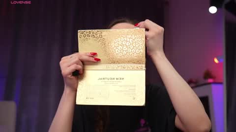 Amy  online show from April 7, 2:23 am