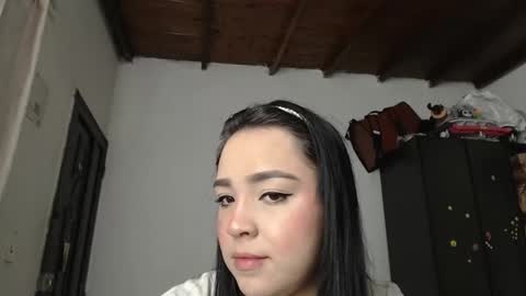 ami_rosee online show from December 2, 3:58 am