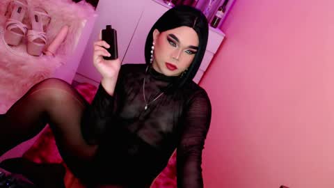 Queen Mireska online show from February 7, 3:19 pm