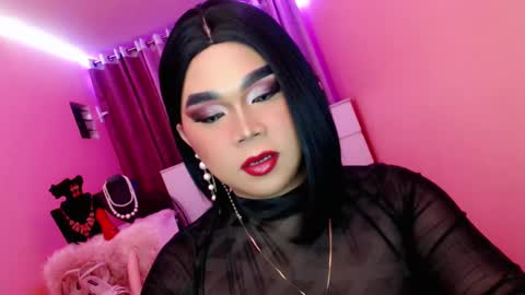 Queen Mireska online show from February 18, 2:59 pm