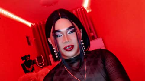 Queen Mireska online show from March 7, 5:06 pm