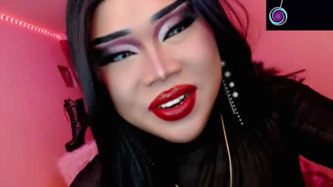 Queen Mireska online show from November 14, 4:28 pm