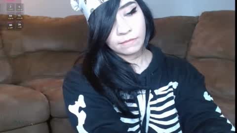 amilust online show from March 11, 8:26 pm