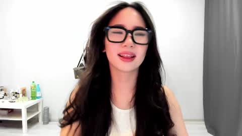 Amina online show from February 6, 5:49 pm