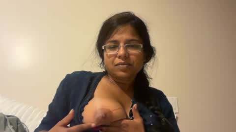 amitagarg99 online show from July 12, 4:03 am