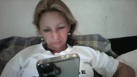 Paula D online show from July 15, 5:45 am