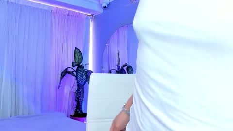 Snapshot of ammy_nova chatting on January 7, 8:11 pm Ammy Nova online show from January 7, 8:11 pm