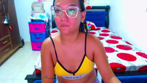 Snapshot of ammy_ronan chatting on June 17, 12:46 am IM AMMY online show from June 17, 12:46 am