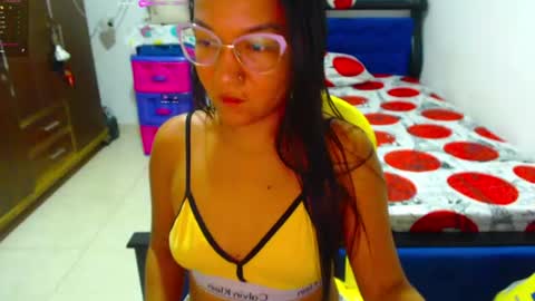 Snapshot of ammy_ronan chatting on July 11, 1:52 am IM AMMY online show from July 11, 1:52 am
