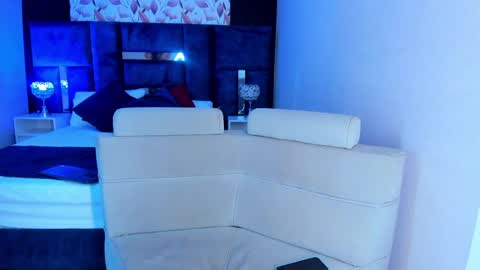 Ammy Jones online show from May 29, 7:45 pm