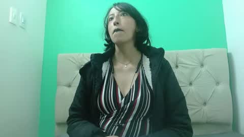 amoremerchmar online show from July 4, 3:24 am