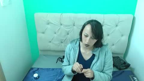 amoremerchmar online show from July 9, 3:43 am