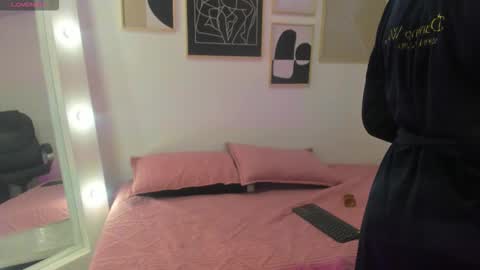 Amy online show from March 10, 12:43 pm