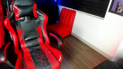 Amy Hoy69 online show from April 18, 2:59 am