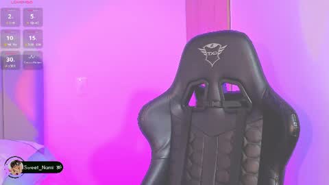 Hello I am Allison Welcome to my room and let is  have a good time together whith me online show from June 26, 9:19 pm
