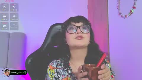 Hello I am Allison Welcome to my room and let is  have a good time together whith me online show from July 10, 10:01 pm