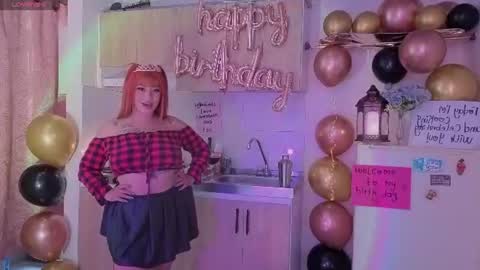 Little Slut Nicolee online show from June 9, 9:37 pm