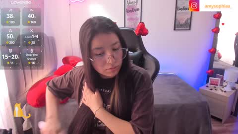 Amy sophia 3 online show from February 8, 3:31 pm