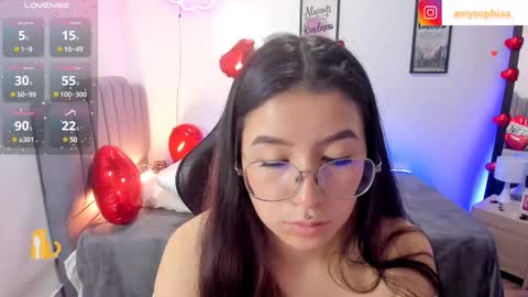 Amy sophia 3 online show from February 12, 2:32 pm